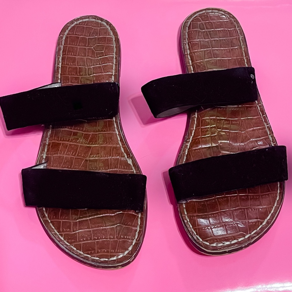 Gala Two Strap Slide Sandal
SAM EDELMAN